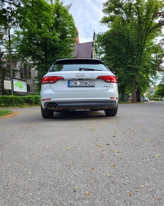 Audi A4 cena 81900 przebieg: 195000, rok produkcji 2016 z Ziębice małe 379